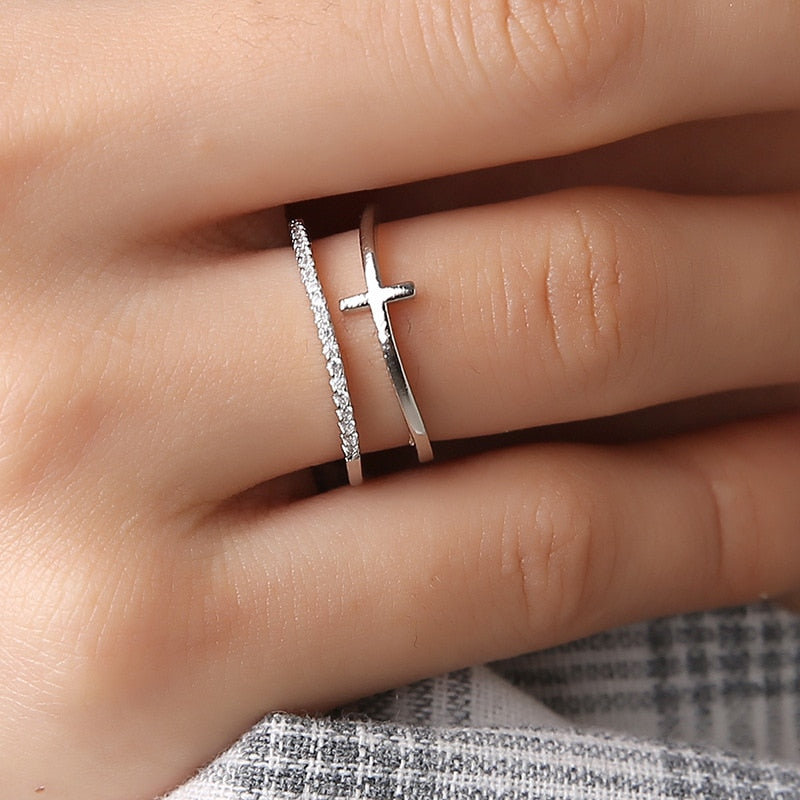 Minimalist Cross Ring